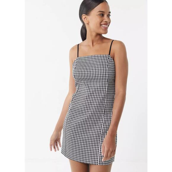 Urban Outfitters Black & White Houndstooth Checkered Mini Slip Dress Medium - Picture 1 of 7